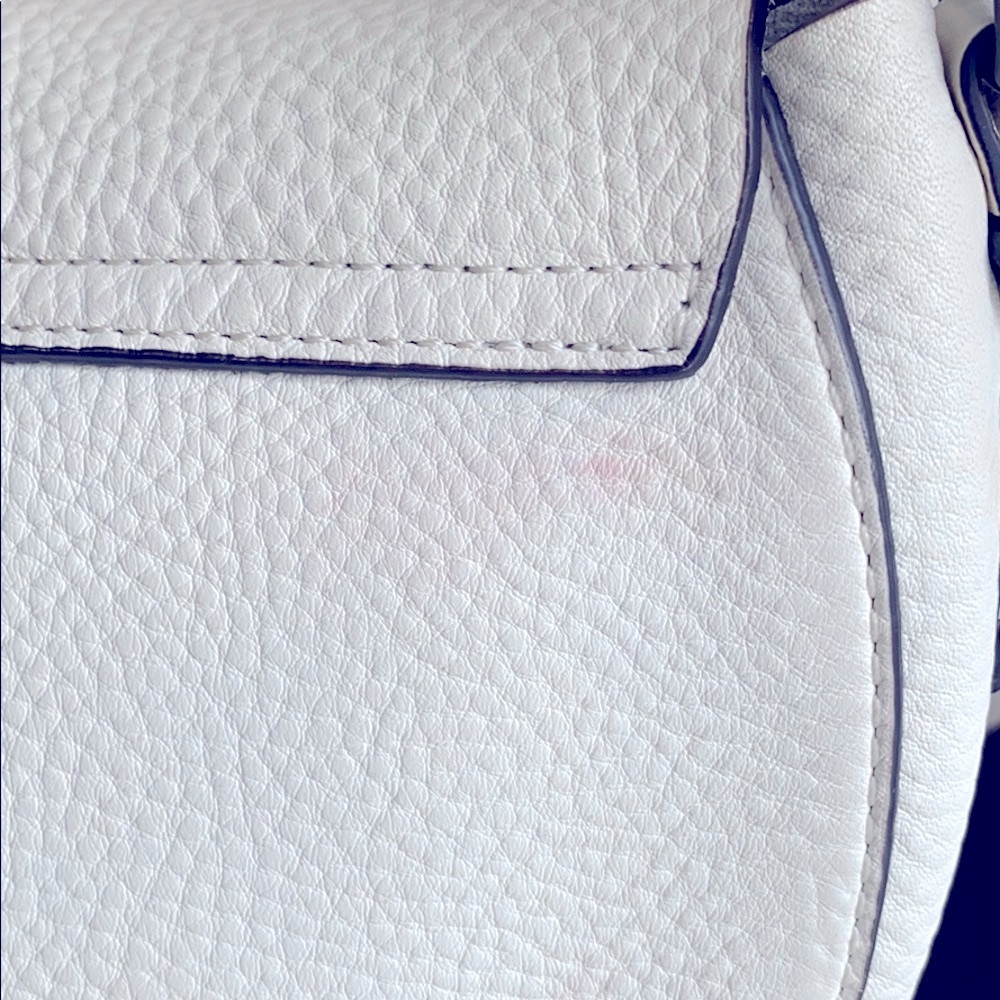✅Rebecca Minkoff Antique White Crossbody - Picture 9 of 10